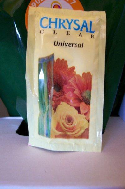 Trucos para que las flores duren más tiempo. conservante floral para ramos de flores en agua