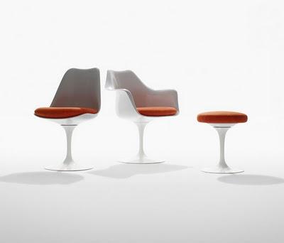 Duelo de titanes: Tulip Chair vs Eames Plastic Chair