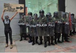 421568_3369511921212_1371632478_3268906_1431789600_n 161.- ¿Qué hacer?