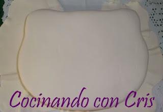 Paso a paso: Tarta Fondant Hello Kitty Paso a paso: Tarta Fondant Hello Kitty