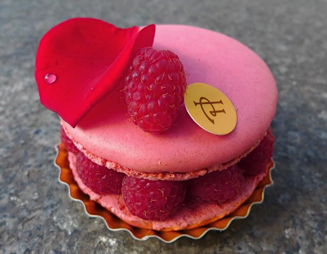 EL DESEO SE LLAMA PIERRE HERMÉ EL DESEO SE LLAMA PIERRE HERMÉ