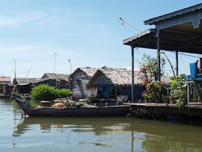 Kampong Chhnang y los pueblos flotantes del Tonle Sap