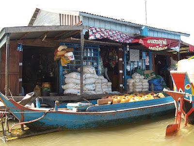 Kampong Chhnang y los pueblos flotantes del Tonle Sap