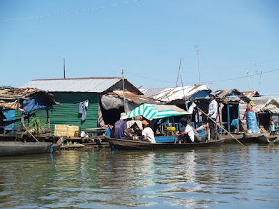 Kampong Chhnang y los pueblos flotantes del Tonle Sap