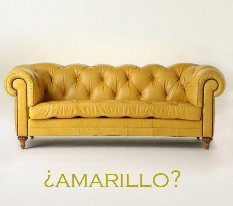 El sofá amarillo.