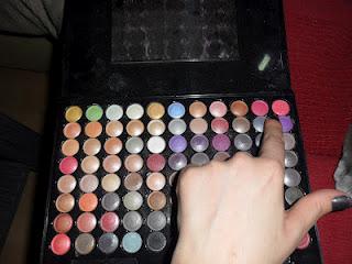 Manicura a juego con los ojos!!!! Manicura a juego con los ojos!!!!