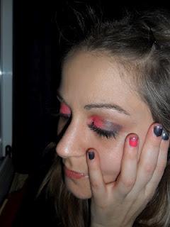 Manicura a juego con los ojos!!!! Manicura a juego con los ojos!!!!
