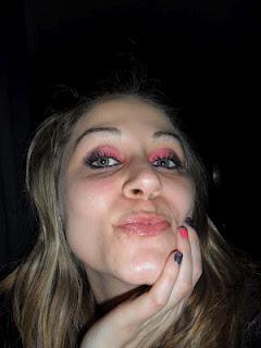 Manicura a juego con los ojos!!!! Manicura a juego con los ojos!!!!