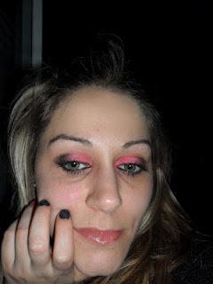 Manicura a juego con los ojos!!!! Manicura a juego con los ojos!!!!