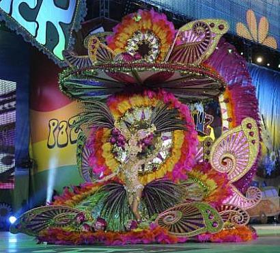 EL CARNAVAL DE SANTA CRUZ DE TENERIFE YA TIENE REINA...