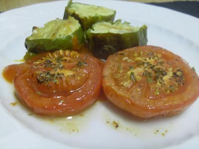 Pimientos verdes rellenos de tortilla de patata