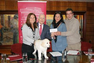 La Fundación Manuel Peláez colabora en un proyecto de adopción de perros de asistencia para ayudar a niños con el síndrome 5p-
