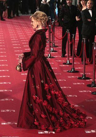 Premios Goya 2012. Imágenes de los vestidos sobre la alfombra roja. Red Carpet