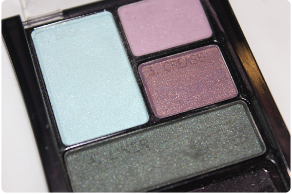 Reseña: Cuarteto de sombras Seashore Frost de Maybelline Reseña: Cuarteto de sombras Seashore Frost de Maybelline