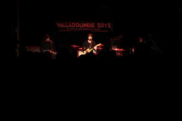 La Sonrisa de Julia y Miss Caffeina juntos en Valladolindie La Sonrisa de Julia y Miss Caffeina juntos en Valladolindie