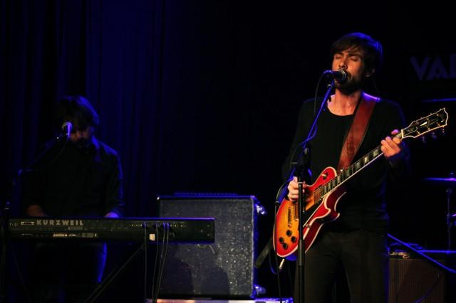 La Sonrisa de Julia y Miss Caffeina juntos en Valladolindie La Sonrisa de Julia y Miss Caffeina juntos en Valladolindie