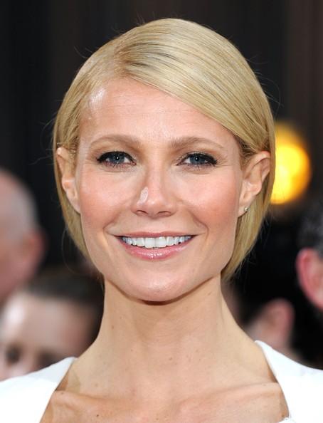 Gwyneth Paltrow Los looks de los Oscar 2012