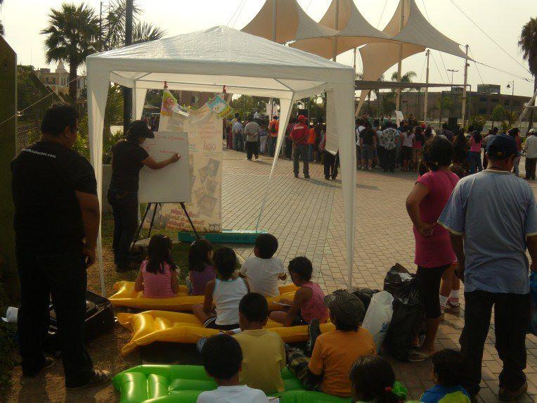 Fotos del taller de comic para niños en el parque la muralla