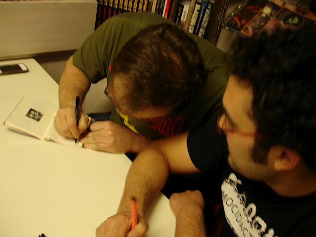 Fotos y vídeos de la presentación de 3X1 en Madrid Comics Fotos y vídeos de la presentación de 3X1 en Madrid Comics