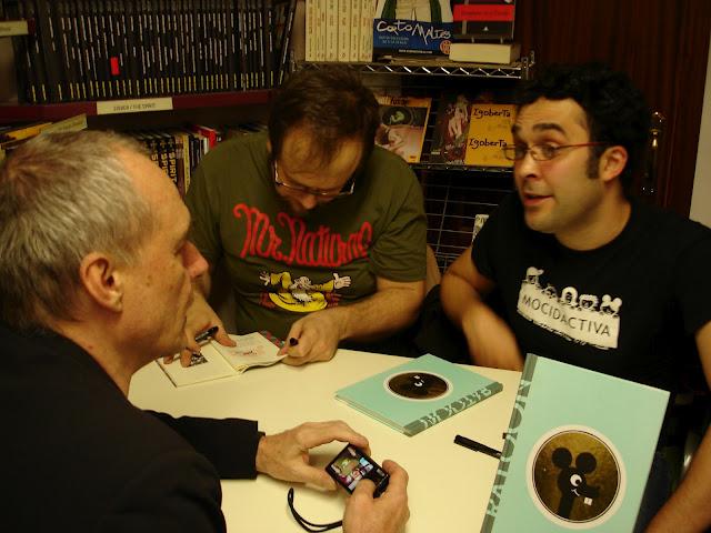 Fotos y vídeos de la presentación de 3X1 en Madrid Comics Fotos y vídeos de la presentación de 3X1 en Madrid Comics