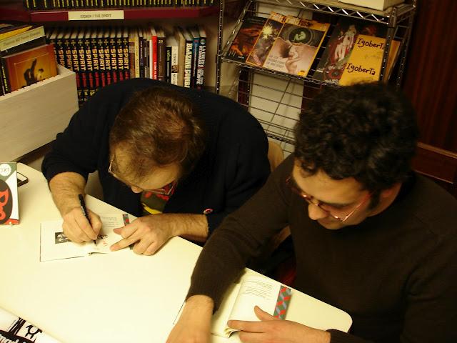 Fotos y vídeos de la presentación de 3X1 en Madrid Comics Fotos y vídeos de la presentación de 3X1 en Madrid Comics