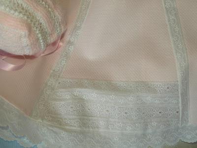 Preparando la canastilla de.... Mireia o Cristina (III) Preparando la canastilla de.... Mireia o Cristina (III)