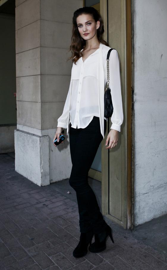 la_camisa_blanca_146861758_562x908 Una simple camisa blanca