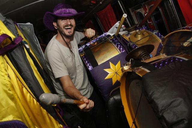 _MG_1072 Colores, saltos, cantos, bombos y platillos (o la alegría de una murga)