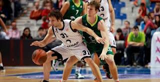 Raül López hace historia para el Bilbao Basket en la Euroliga y frustra al Madrid Raül López hace historia para el Bilbao Basket en la Euroliga y frustra al Madrid
