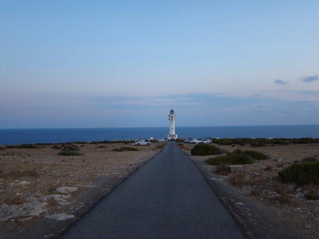 Formentera: playas y acantilados imposibles Formentera: playas y acantilados imposibles