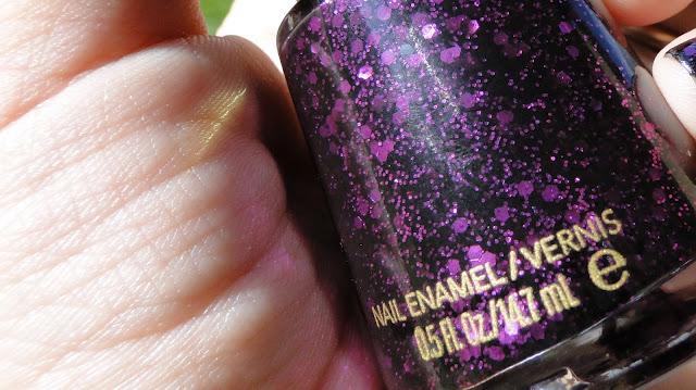 Uñas escandalosas. Uñas escandalosas.