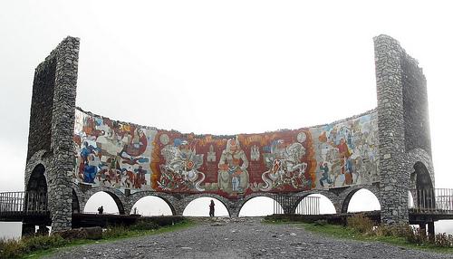 Los monumentos a las amistades soviéticas Los monumentos a las amistades soviéticas