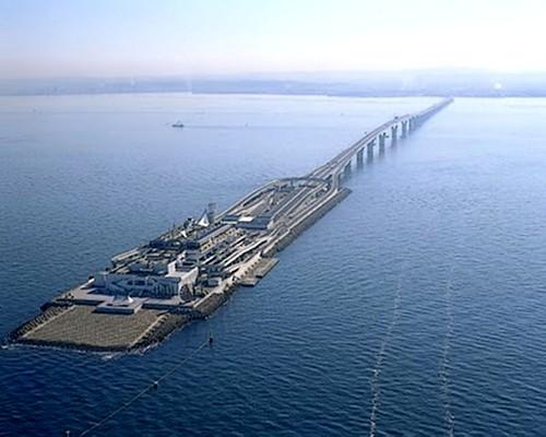 Puentes más curiosos del mundo - Bahía de Tokio Aqua-Line