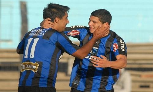 Liverpool Fútbol uruguayo: Peñarol y Liverpool, en la cima