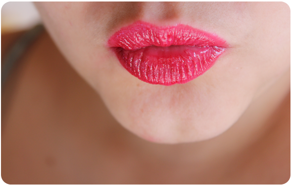 Reseña: Candy Apple de Lime Crime Reseña: Candy Apple de Lime Crime