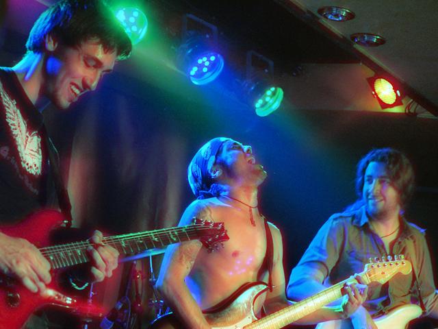 Nunca unos gritos en silencio sonaron tan fuertes Nunca unos gritos en silencio sonaron tan fuertes