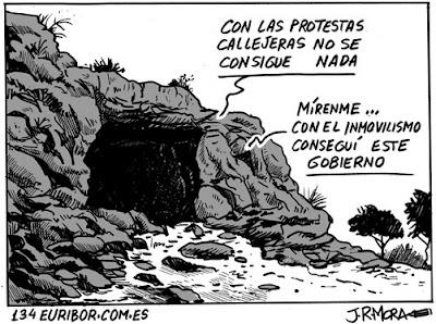 La política tiene también sexo femenino. La política tiene también sexo femenino.