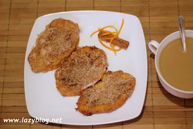 Cómo hacer torrijas caseras. Cuatro recetas de torrijas paso a paso