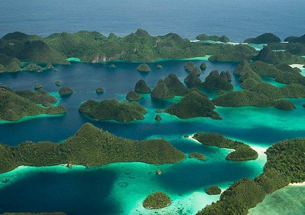 Destination: Raja Ampat Destination: Raja Ampat