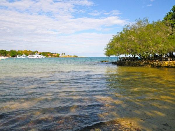 Aguas cristalinas en la isla de Ko Samet