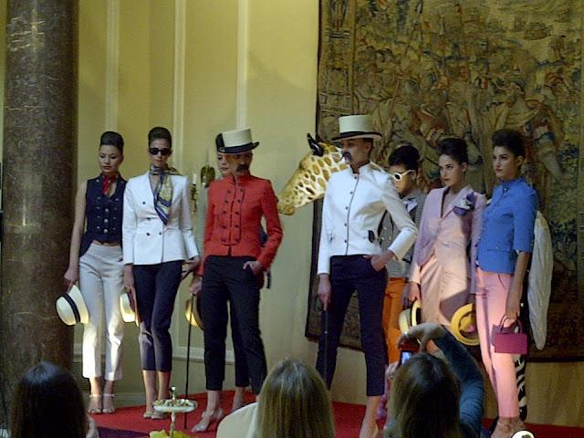 MODA Y BELLEZA UNIDAS MODA Y BELLEZA UNIDAS