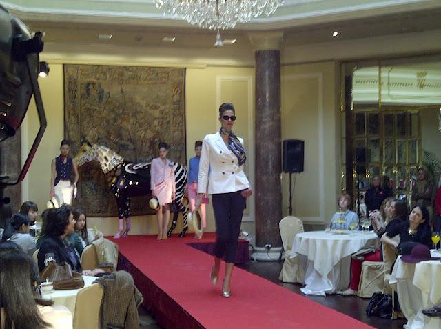 MODA Y BELLEZA UNIDAS MODA Y BELLEZA UNIDAS