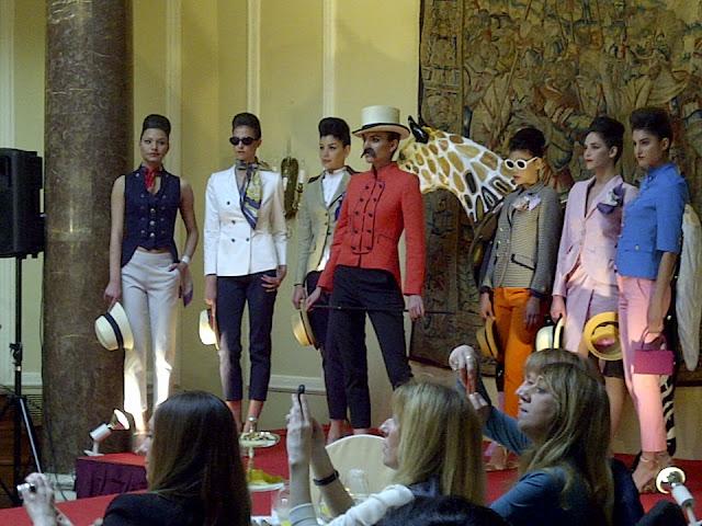 MODA Y BELLEZA UNIDAS MODA Y BELLEZA UNIDAS