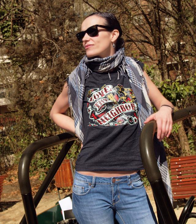 OLYMPUS DIGITAL CAMERA El estilo de… Rak, vocalista del grupo Señorita Nocte