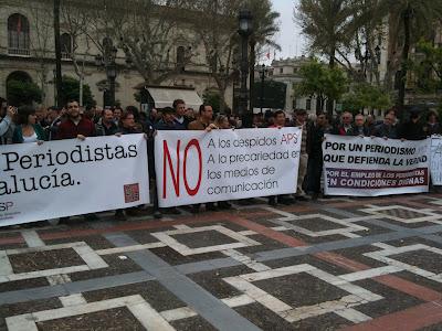 #PeriodistasSE17M, una cobertura en doce tuits #PeriodistasSE17M, una cobertura en doce tuits