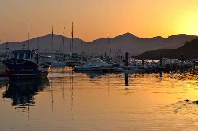 ... atardeciendo ... ... atardeciendo ...