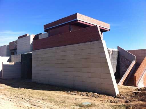 A-cero Projects A-cero presenta la reforma de una vivienda unifamiliar en una urbanización madrileña