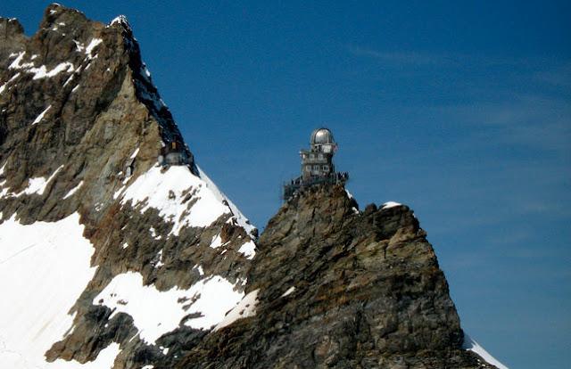 Observatorio Sphinx, el techo de Europa Observatorio Sphinx, el techo de Europa