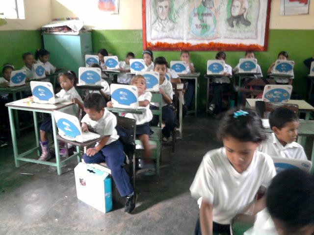 Canaima Educativo; fortaleciéndose día a día en la E.B. JESÚS MARTÍN LEÓN.