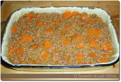 Meat & Carrot British Pie o Pastel de carne y zanahorias británico - CWK Meat & Carrot British Pie o Pastel de carne y zanahorias británico - CWK